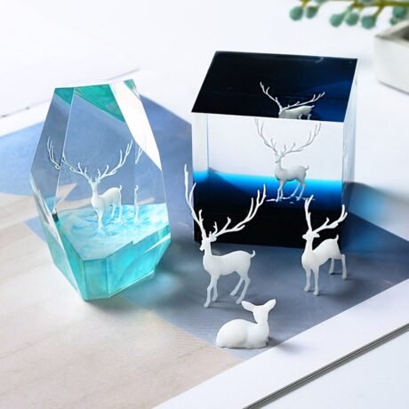 Mô Hình Nai Sừng Tấm Trang Trí Resin