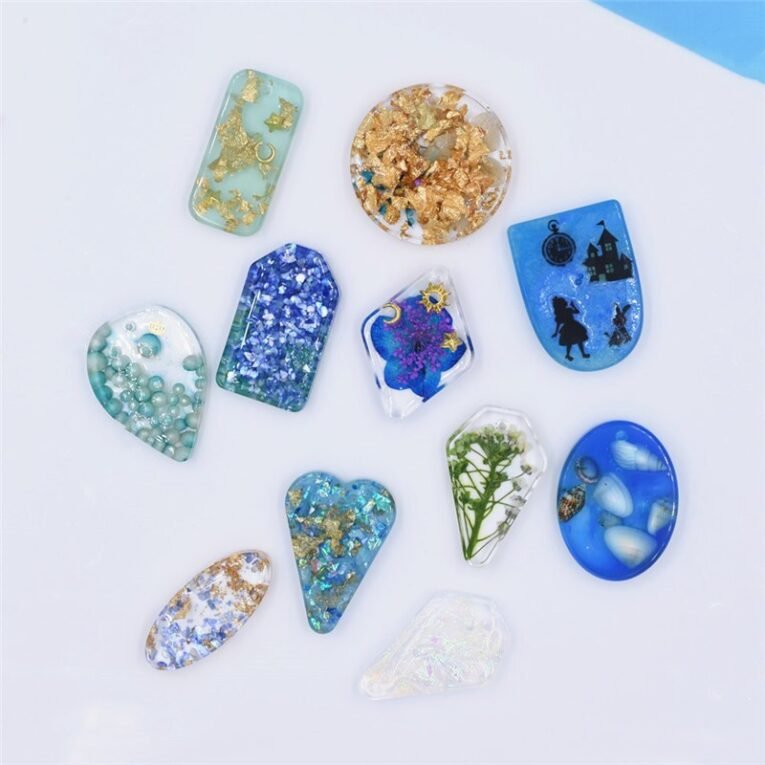 #bang_khuon_silicon_lam_mat_day_chuyen_resin_(co_lo) 1